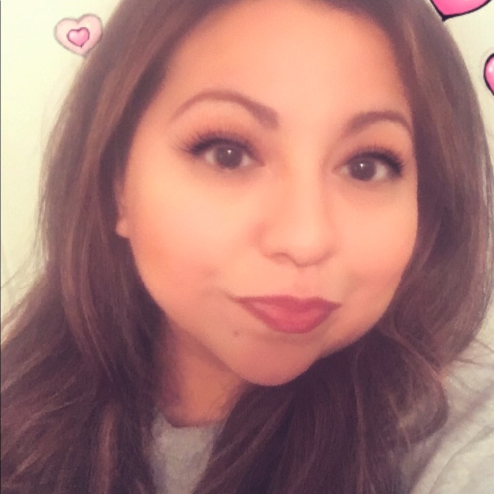 Meet your Posher, Lisa